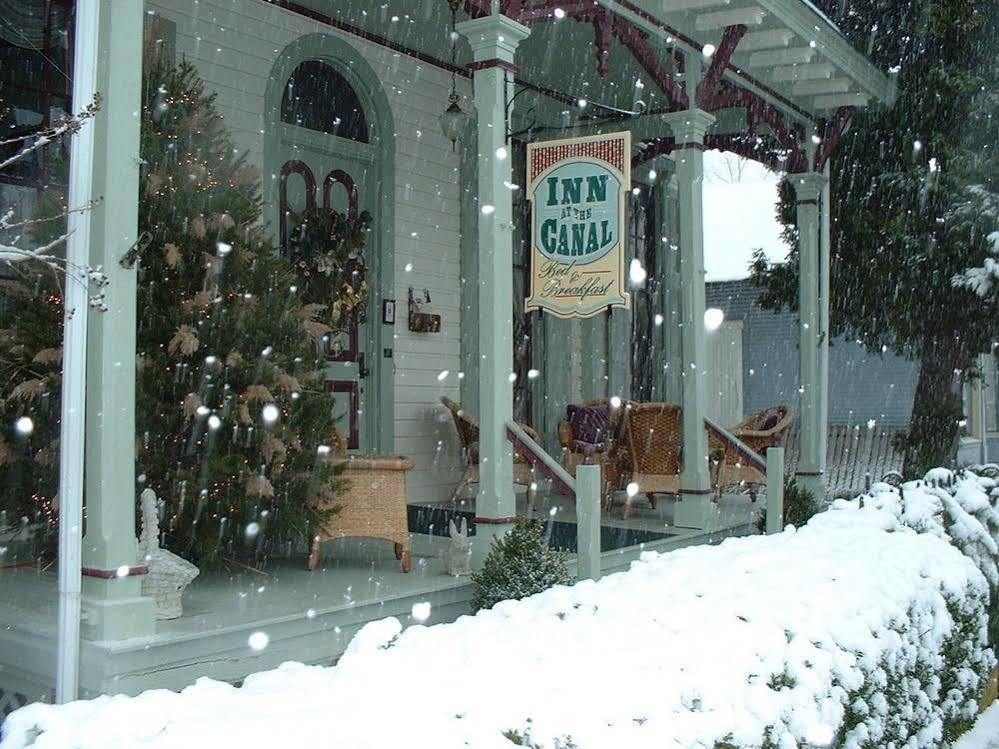 Inn At The Canal Bed & Breakfast Chesapeake City Exterior photo